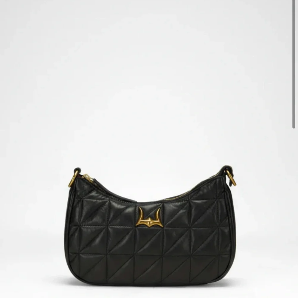 Loyal West Brand Joe Leather Quilted White or Black Quilted Shoulder Bag - Picture 7 of 8